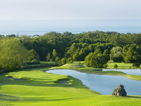Batalha golfpálya Portugáliában, az Azori-szigeteken